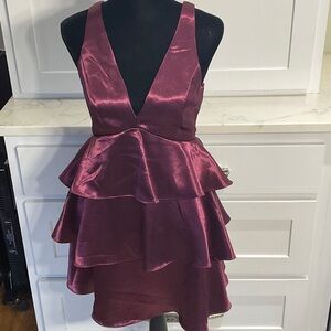 New Elegant Shiny Burgundy Francesca’s Blue Rain Mini Dress (R)